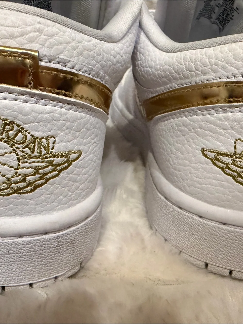 Women's Jordan 1 Low SE White/ Metallic Gold-White (CZ4776 100)